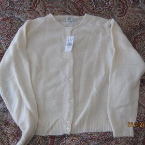 NWT GAP Two piece Sweater set Size Small